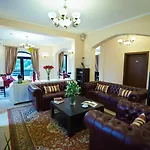 Maison d'hôtes Pensiunea Toscana 4*