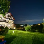 Pensiunea Toscana Guest house 4*