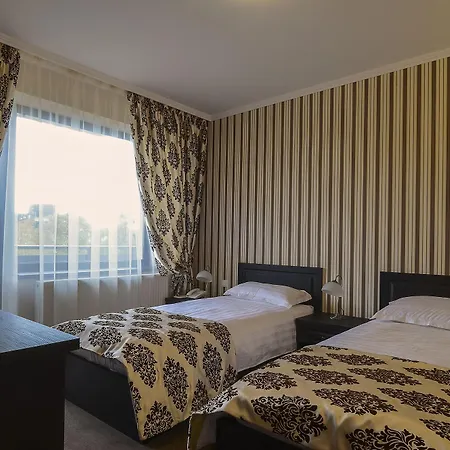 Maison d'hôtes Pensiunea Toscana 4*