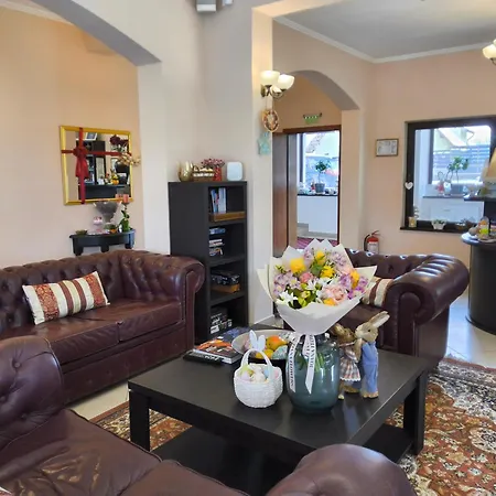 Maison d'hôtes Pensiunea Toscana 4*