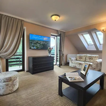Pensiunea Toscana Maison d'hôtes 4*