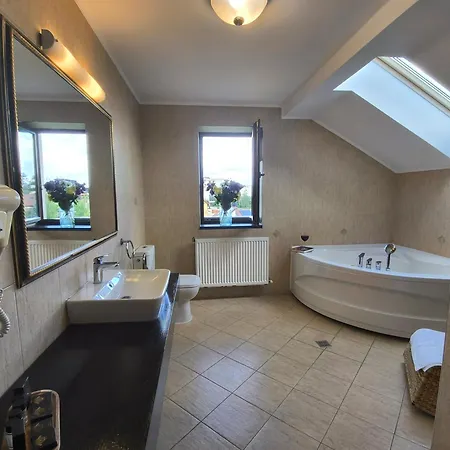 Maison d'hôtes Pensiunea Toscana 4*